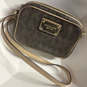 Michael Kors Mini Crossbody Purse Signature Brown